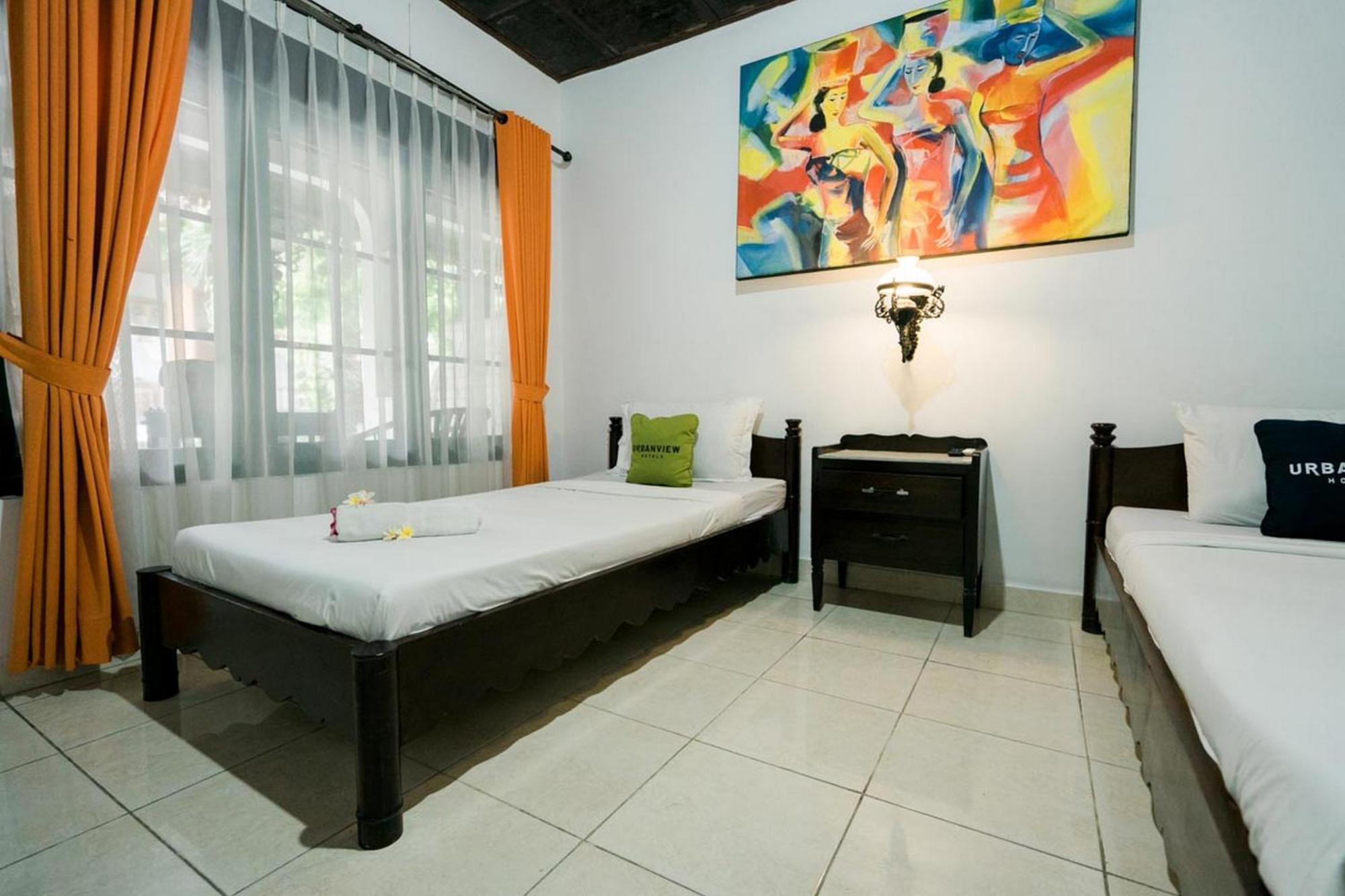 Urbanview Hotel Ananda Beach Sanur Exterior photo