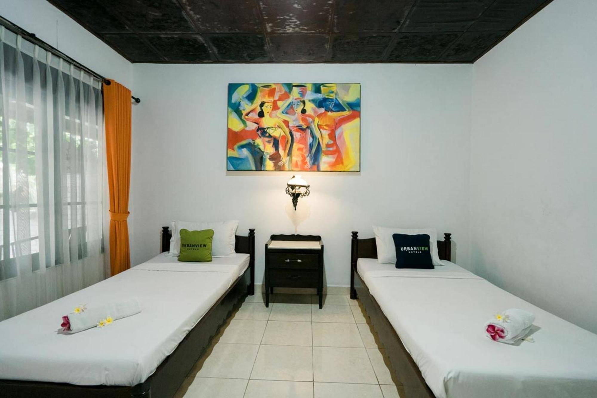Urbanview Hotel Ananda Beach Sanur Exterior photo